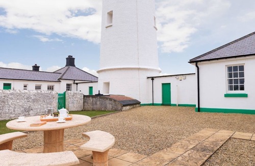 Llantwit Major Cottage | Ariel a lighthouse keepers cottage with accommodation for up to five guests.