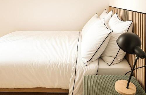 Peronne Apartment | Arina & Julien Peronne Centre