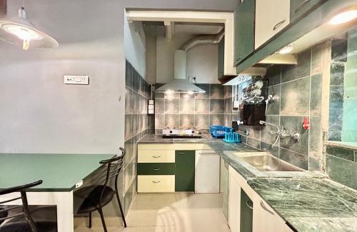 Kolkata Apartment | Aristocratic 3BHK apartment near Eastern Metropolitan Club, Santoshpur