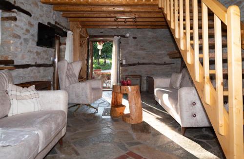 Zagora-Mouresi House | Aristoteli's Stone House