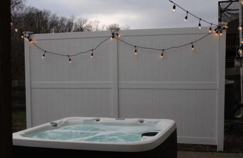 Walton House | Ark & Creation Retreat - For 12