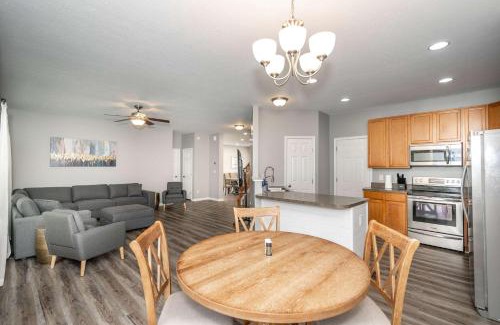 Walton House | Ark & Creation Retreat - For 12