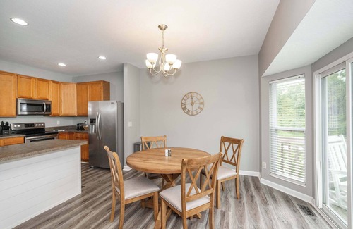 Walton House | Ark & Creation Retreat – For 12!