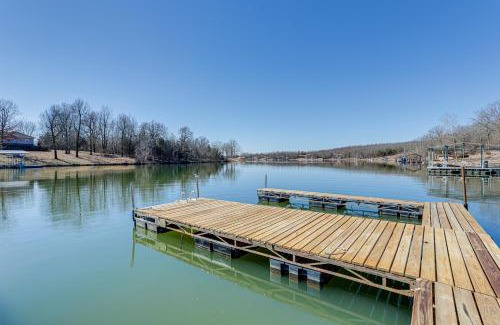 Horseshoe Bend House | Arkansas Lake House with Private Dock!