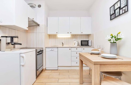 Swinoujscie Apartment | Armii Krajowej 6 | Beige Apartment | Parking