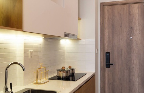 Van Giang Apartment | Armin Homes 2 BR with bathtub Ecopark