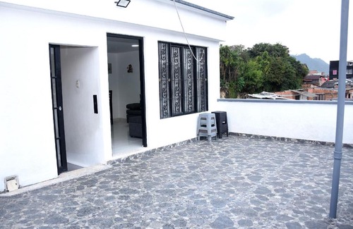 La Estrella Apartment | AROMA CAFÉ II