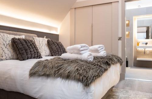 Isle of Arran House | Arran Shores Luxury Shorefront Penthouse Suite 13
