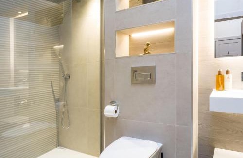 Isle of Arran House | Arran Shores Luxury Shorefront Penthouse Suite 13