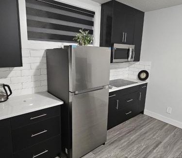 Calgary Apartment | Arriva Homestay