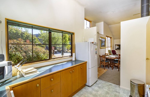 Arrowtown Cottage | Arrow Getaway - Arrowtown Holiday Home