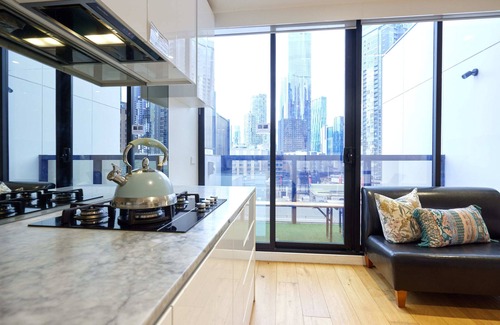 Carlton South Apartment | Arrow on Swanston
