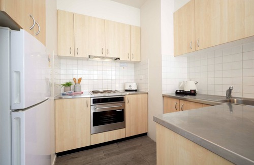 Carlton South Apartment | Arrow on Swanston