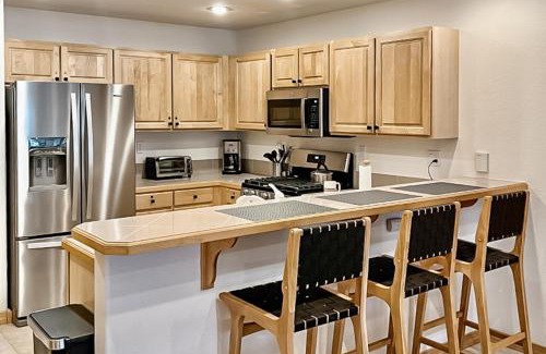 Edwards Apartment | Arrowhead Escape