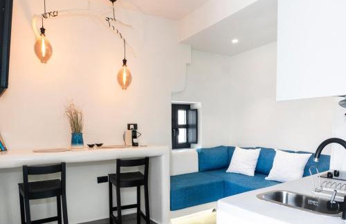 Pyrgos Apartment | Art and Sky