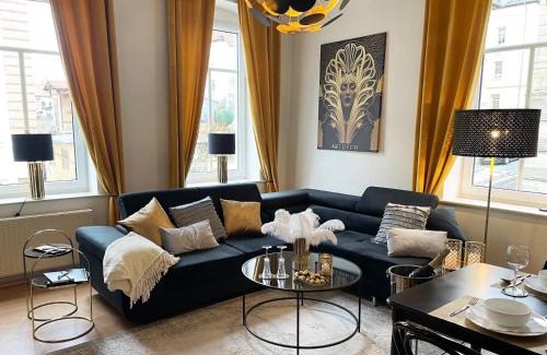 Gera Apartment | Art Deco Design Apartment, 65 Zoll TV, Waschtrockner, beste Lage, am Markt