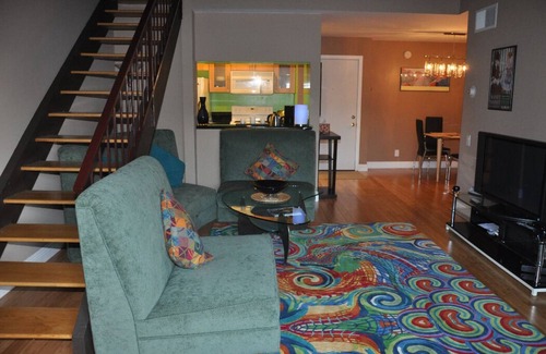 Encino House | Art Deco Stylized Gorgeous 2Bd+2Br