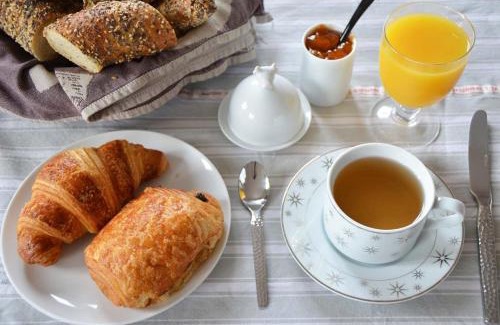 Le Dorat Bed & Breakfast | Art-Maison