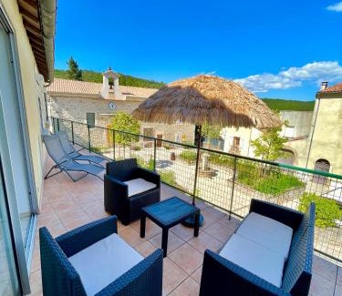 Branoux-les-Taillades Apartment | ART SPA DES CEVENNES “ JACUZZI ”