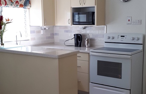 Holetown Apartment | Art Studio 2 is set in lovely gardens,35 yards from the beach