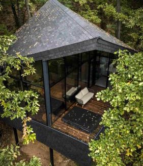 Paradfurdo Apartment | ARTAM Luxury Cabin reggelivel