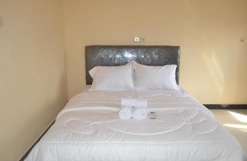 Java House | Artayya Puri Homestay near Terminal Purabaya Madiun Mitra RedDoorz