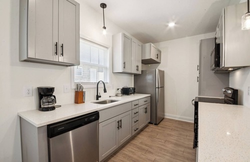 Clarksville Apartment | Arte Luxury townhomes D6 I Comfy 2 Bed 2.5 Bath