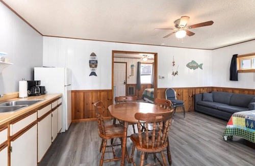 Indian Point Cabin | Artilla Cove Cabin 4 - Lake views - Outdoor pool!
