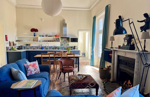 Piddlehinton House | Artist's Studio - sleeps 6 guests in 3 bedrooms
