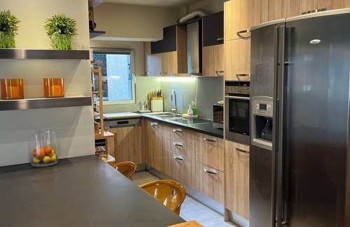 Varkiza Apartment | Artistic 2-bedroom apartment in green & peaceful Vari