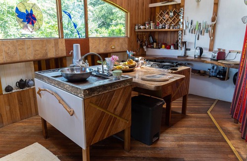 Tajo Alto House | Artistic House ; Peaceful place in the Mountains. Close to Miramar, Puntarenas