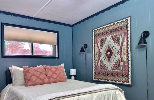 Mancos House | Artistic Haven: Mancos Cabin Near Mesa Verde