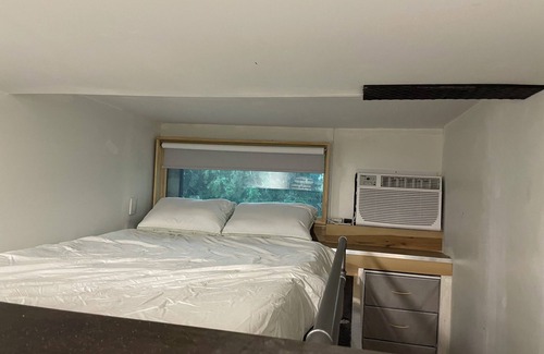 Northwest Pensacola House | Artistic Tiny Home in Country Setting - 15 minutes to everything!