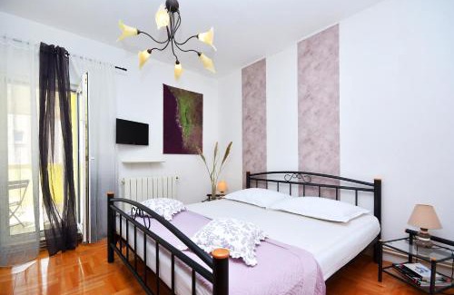 Klis Apartment | Artsy Apartment