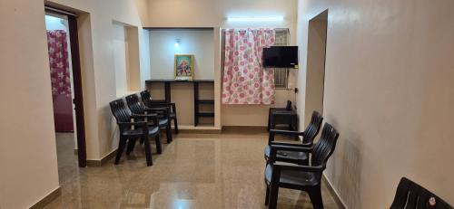 Tiruchendur House | Arunachalam Home Stay