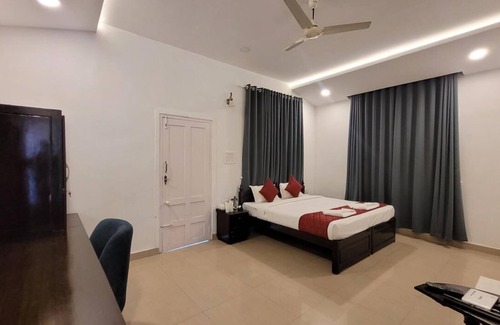 Rajakkad Resort | Aruvi Resort Munnar