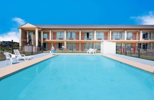 Longview Hotel | Arya Inn & Extended Stay