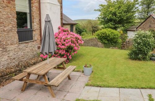 Berrynarbor House | Ash Cottage