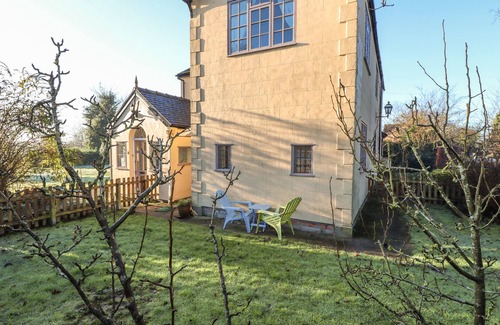 Holton Le Clay Cottage | Ashfield Studio