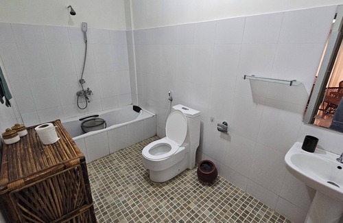 Varkala House | Ashiyana Cliff and Beach Resort