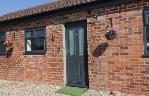 Winestead Cottage | ASHTREE COTTAGE, pet friendly, country holiday cottage in Ottringham