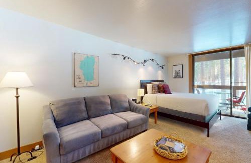 Truckee Hotel | Aspen Grove Hideaway