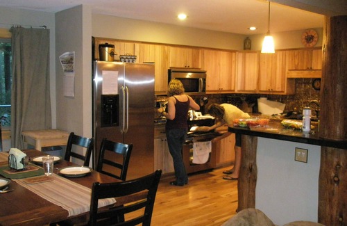 Christmas Valley Cabin | Aspen Hollow PMA - Stunning, Secluded Riverfront Home with Hot Tub