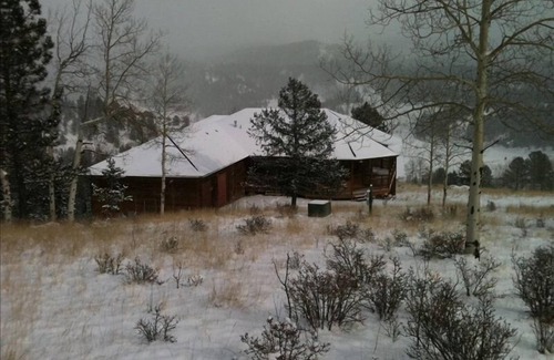 Victor House | Aspen Lakehouse (in Victor, Co)