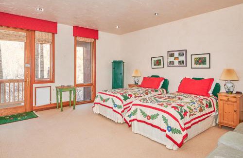 West End House | Aspen Meadows Resort 111