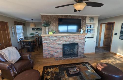 Blowing Rock House | Aspen Overlook