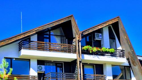 Razlog Apartment | Aspen Suites A403 - Sky & Stars Dreamers