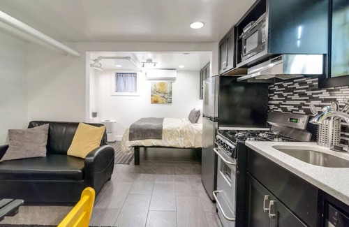 Central Business District Apartment | Aspenwood Manor- Perfect, New Adorable Micro Apart! (Basement)