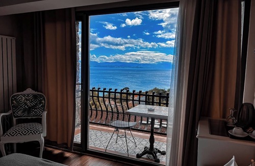 Ayvacik Bed & Breakfast | Assos Longevity Hotel