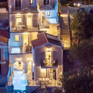 Frourion Apartment | Assos Rockshore Villa by the sea
